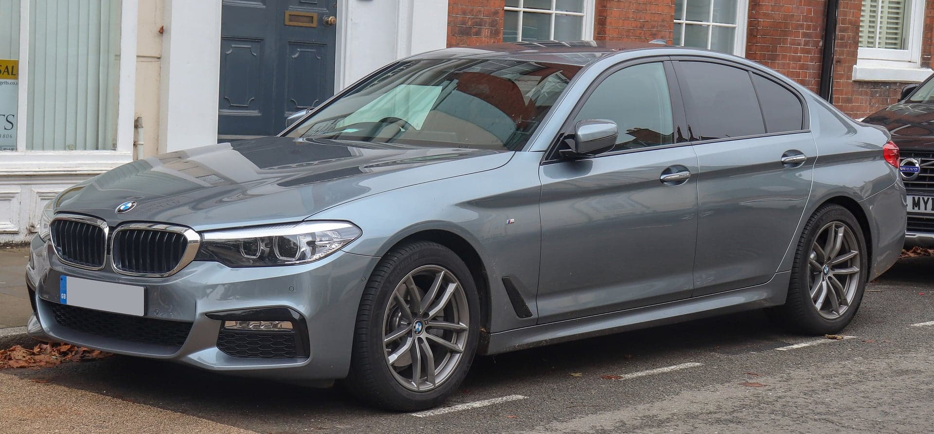 BMW 5 Series 530i xDrive 2021 — фото 1